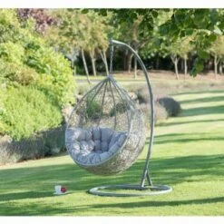 B&M Siena Hanging Egg Chair
