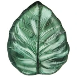 B&M Leaf Shaped Picnic Plate